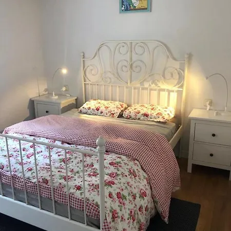 Bed And Beach *